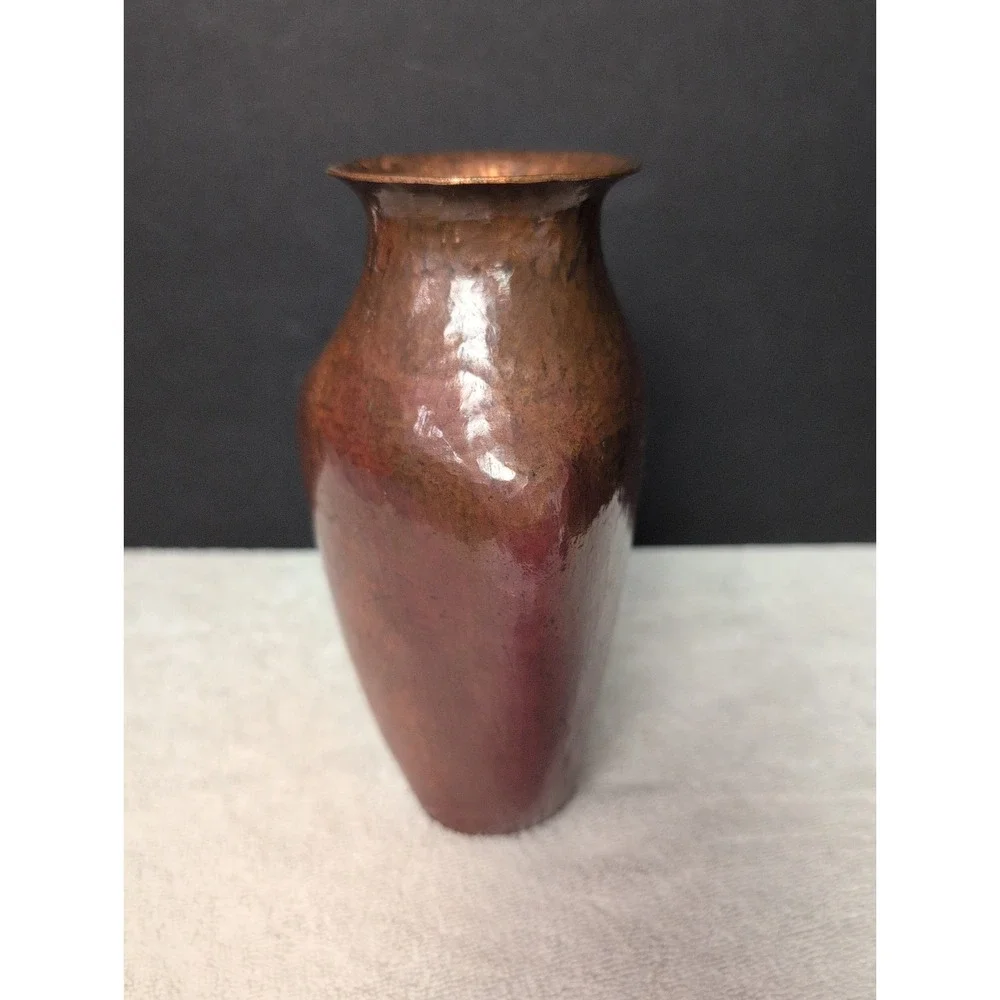 VTG Arts & Crafts HAMMERED 7 In COPPER VASE Triangular shape With Fluted Lip